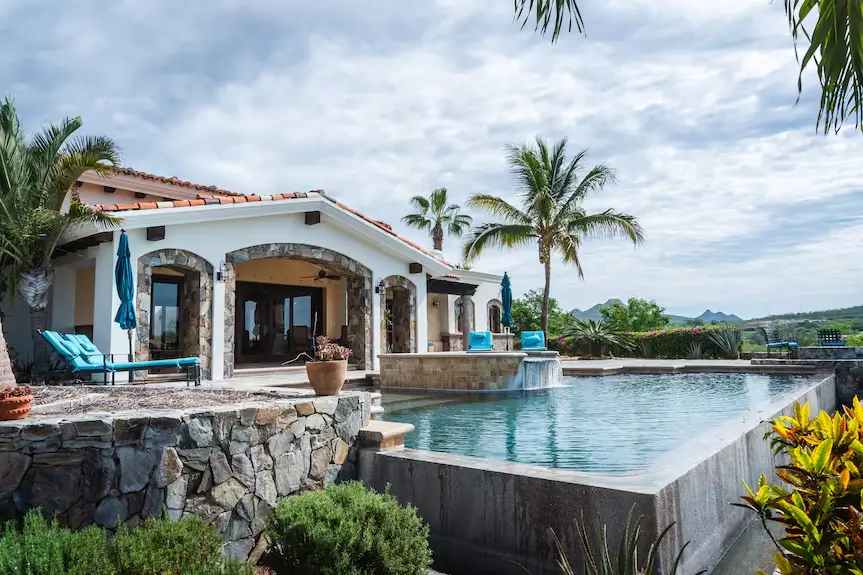 Contemporary interior design inside Modern Luxury Homes in San Jose Del Cabo