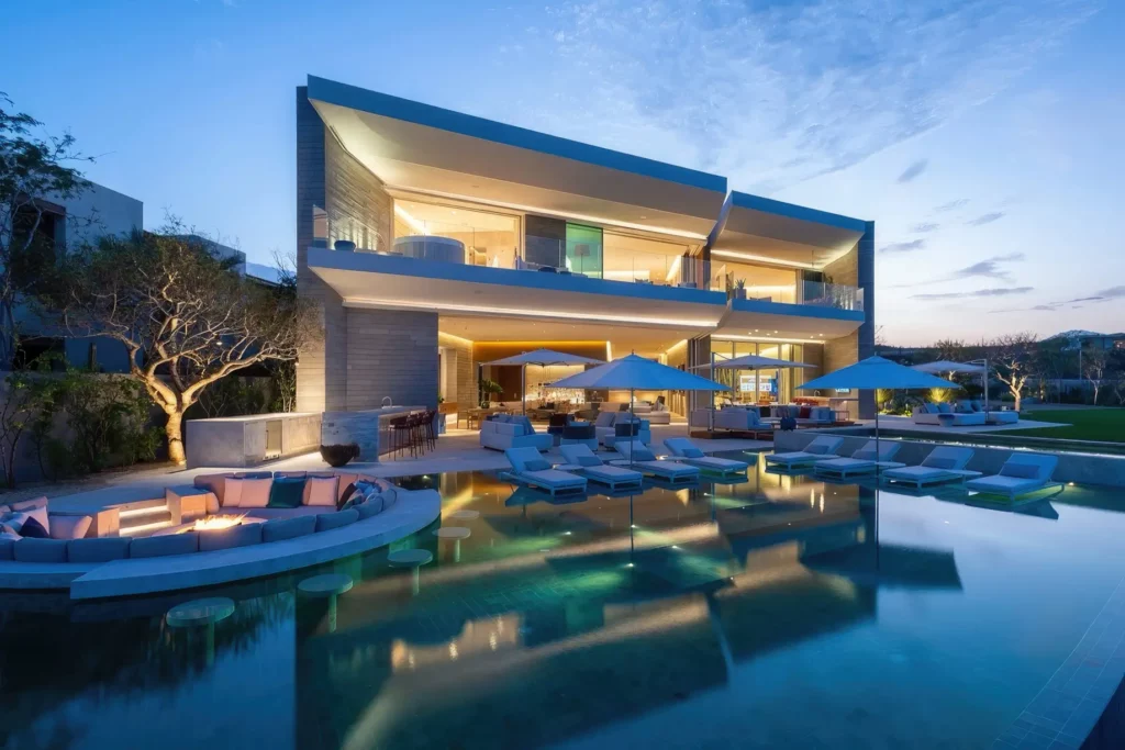 Smart-home features and modern amenities in Modern Luxury Homes in San Jose Del Cabo