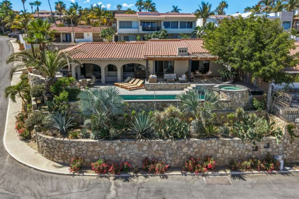 San Jose del Cabo Residencial La Jolla Experience the best of Los Cabos in this turnkey, newly renovated home tucked inside the private, gated La Jolla community with 24-hour security. The expanded floorplan now offers four bedrooms and 4.5 baths, multiple lounge areas and vaulted ceilings that highlight the home's charming Mexican architectural details paired with contemporary finishes. Fully furnished with new furniture, appliances and décor, the property is move-in ready or rental-ready. Enjoy sweeping Sea of Cortez – 3 Malvarrosa, San Jose del Cabo, BS