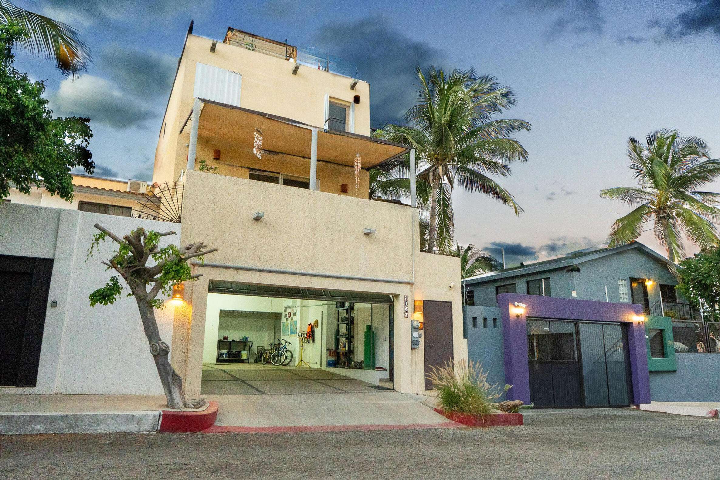 San Jose del Cabo Chamizal Live or invest smart in this versatile 3-bedroom, 3-bath property in San José del Cabo. Featuring two fully independent units: a 1-bedroom studio with full kitchen, private bath, laundry area, and separate entrance; and a spacious 2-bedroom, 2-bath unit with its own kitchen, laundry room, and entrance. Both are fully furnished and equipped with air conditioning. Ideal to live in one and rent the other short or long term. Located in a safe, desirable neighborhood loved by locals and expats. Just minutes from the beach, shops, and restaurants — with a rooftop terrace offering stunning ocean for sale